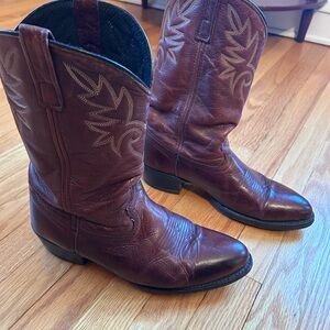 Dingo Dark Brown Western Boots